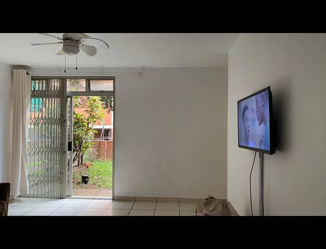 1.5 BEDROOM FLAT FOR SALE IN GLENWOOD
